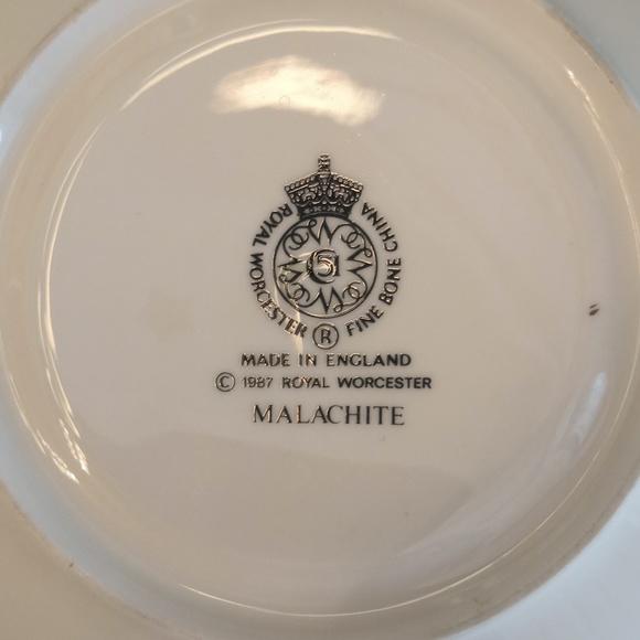 Royal Worcester Teacup and Saucer - Picture 4 of 4
